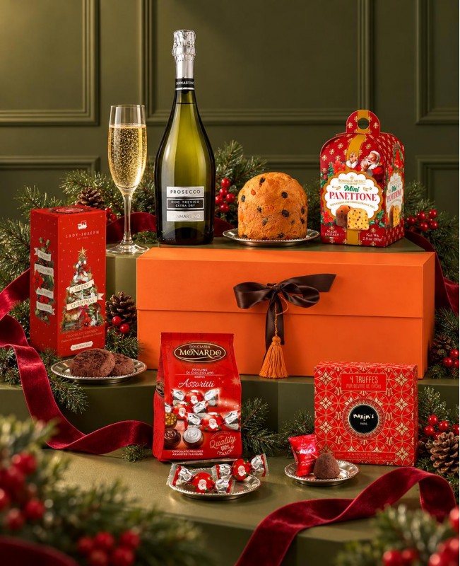 Perfect Christmas Moments Gift Basket Perfect Christmas Moments Gift Basket